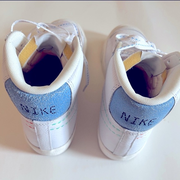 Nike Blazer Mid 77 in white/safety orange/lilac - Picture 8 of 8